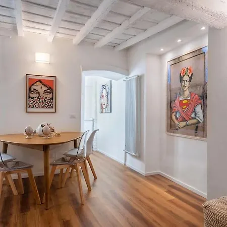 Flo Loft Apartment
