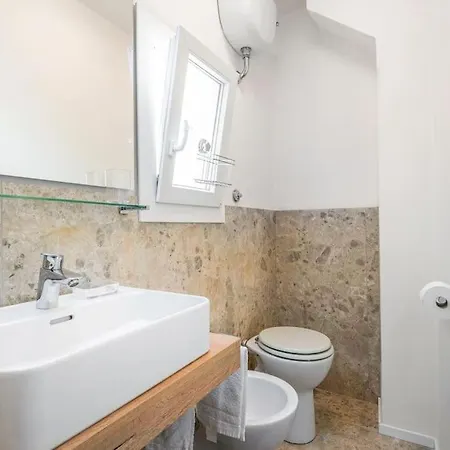 Flo Loft Lägenhet *